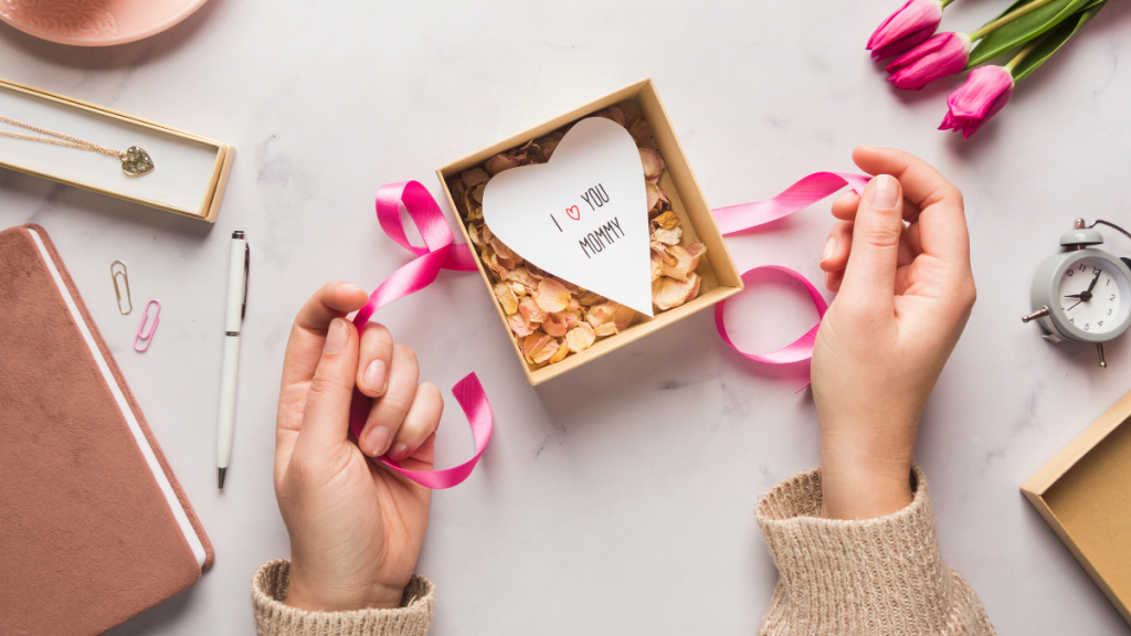 gifts for elderly mothers